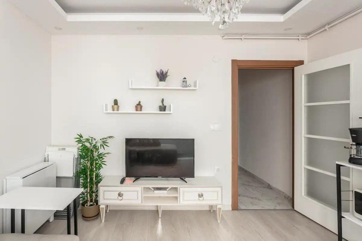 Istanbul'Un Merkezinde Cevahir Avm Karsisi 1+1 Yeni Ev Zewnętrze zdjęcie